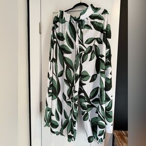 Leaf Print Wide-Leg Pants